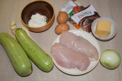 название картинки Запеканка из кабачков с курицей в духовке куриная