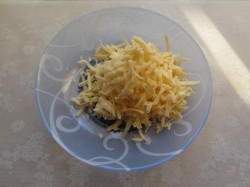 Запеканка из картошки с сыром и чесноком