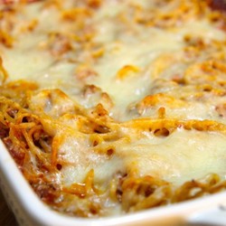 Запеканка из лапши с фаршем в духовке