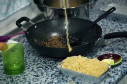 Запеканка из лапши с фаршем в духовке - шаг 10 Запеканка из лапши с фаршем в духовке - шаг 10