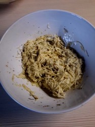 Запеканка из тертого картофеля с сыром в духовке - шаг 3