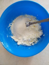 Запеканка на молоке с манкой и творогом как в садике - шаг 5