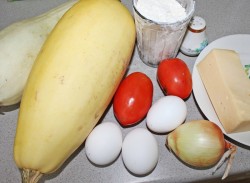 Запеканка помидорно кабачково сырная