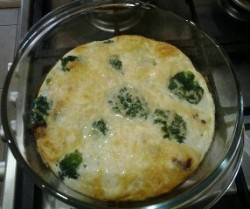 Брокколи в сметане в духовке с сыром запеканка