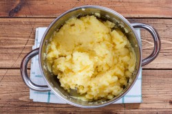 Запеканка с мясом и картошкой в духовке - шаг 4