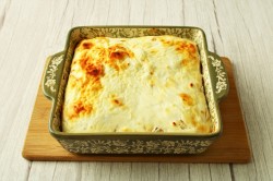 Запеканка с яблоками и манкой творожная