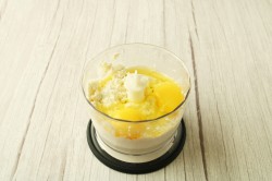 Запеканка с яблоками и манкой творожная