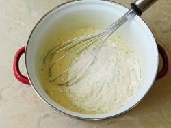 название картинки Заварной сметанный крем для торта