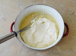 название картинки Заварной сметанный крем для торта