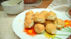 Профитроли с заварным кремом