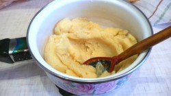 Профитроли с заварным кремом