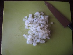 Зеленый суп щавелевый на свинине с яйцами