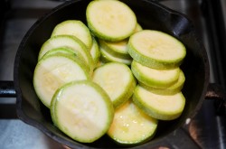 название картинки Кабачки жареные с яйцом