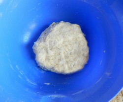 Жареные пирожки с капустой на сковороде - шаг 2 Жареные пирожки с капустой на сковороде - шаг 2