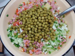 название картинки Салат Зимний со свежими огурцами