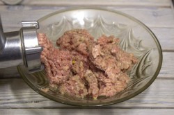 Зразы мясные с яйцом - шаг 3 Зразы мясные с яйцом - шаг 3