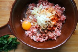 Айнтопф немецкий суп с нутом и мясными шариками - шаг 5 Айнтопф немецкий суп с нутом и мясными шариками - шаг 5