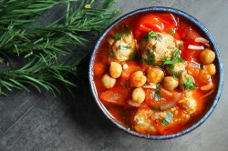 Айнтопф немецкий суп с нутом и мясными шариками - шаг 9 Айнтопф немецкий суп с нутом и мясными шариками - шаг 9