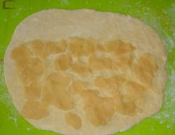 Печенье на кефире и сливочном масле Гата армянская - шаг 8