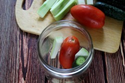 Ассорти с кабачками помидорами и огурцами на зиму - шаг 3