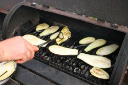 Баклажаны на гриле - шаг 13