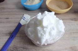 Баварские пирожные бисквитно песочные - шаг 4