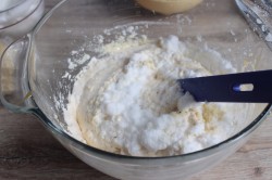 Баварские пирожные бисквитно песочные - шаг 6