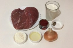 Бефстроганов со сливками - шаг 1 Бефстроганов со сливками - шаг 1