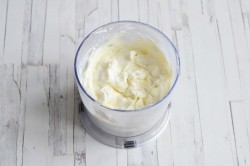 Торт из шоколадных блинов с творожным кремом - шаг 11 Торт из шоколадных блинов с творожным кремом - шаг 11