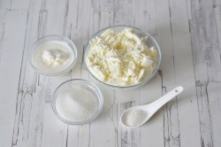 Торт из шоколадных блинов с творожным кремом - шаг 9 Торт из шоколадных блинов с творожным кремом - шаг 9