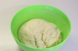 Булочки с изюмом и глазурью - шаг 10 Булочки с изюмом и глазурью - шаг 10