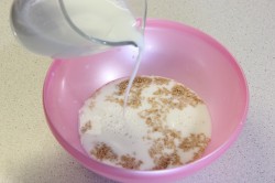 Булочки с изюмом и глазурью - шаг 3 Булочки с изюмом и глазурью - шаг 3