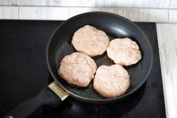 Бургер с курицей - Чикенбургер - шаг 8