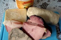 Бутерброды для детей с ветчиной - шаг 1 Бутерброды для детей с ветчиной - шаг 1