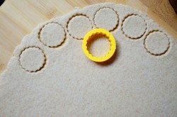 Диетические галеты из цельнозерновой муки - шаг 5