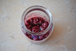 Домашняя настойка на вишне на самогоне - шаг 4