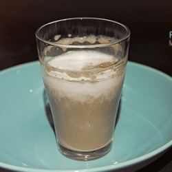 Холодный кофейный напиток с бананом