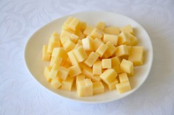 Фруктовый салат с майонезом и чесноком - шаг 3 Фруктовый салат с майонезом и чесноком - шаг 3