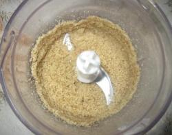 Глазурь для торта с ореховыми шариками - шаг 3 Глазурь для торта с ореховыми шариками - шаг 3