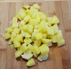 Гороховый суп с копченостями в мультиварке - шаг 2 Гороховый суп с копченостями в мультиварке - шаг 2