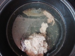 Гороховый суп с курицей в мультиварке - шаг 2 Гороховый суп с курицей в мультиварке - шаг 2