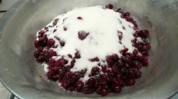 Густое вишневое варенье на сахаре многократной варки - шаг 3 Густое вишневое варенье на сахаре многократной варки - шаг 3