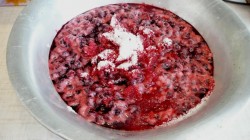 Густое вишневое варенье на сахаре многократной варки - шаг 4 Густое вишневое варенье на сахаре многократной варки - шаг 4