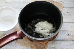 Икра кабачковая через мясорубку с томатной пастой - шаг 4 Икра кабачковая через мясорубку с томатной пастой - шаг 4