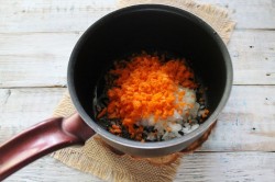 Икра кабачковая через мясорубку с томатной пастой - шаг 5 Икра кабачковая через мясорубку с томатной пастой - шаг 5