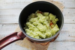 Икра кабачковая через мясорубку с томатной пастой - шаг 6 Икра кабачковая через мясорубку с томатной пастой - шаг 6