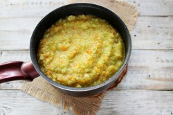 Икра кабачковая через мясорубку с томатной пастой - шаг 7 Икра кабачковая через мясорубку с томатной пастой - шаг 7