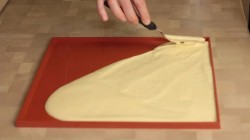 INFINITY Лимонный торт с клубничным муссом - шаг 6 INFINITY Лимонный торт с клубничным муссом - шаг 6