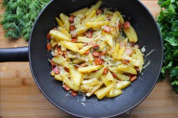 Жареная картошка с капустой на сковороде - шаг 10 Жареная картошка с капустой на сковороде - шаг 10