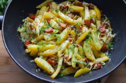 Жареная картошка с капустой на сковороде - шаг 11 Жареная картошка с капустой на сковороде - шаг 11